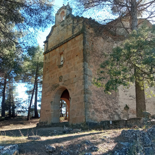 Ermita-Torre-de-Arcas