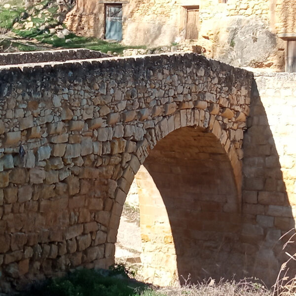 Puente-Medieval-Torre-de-Arcas-3